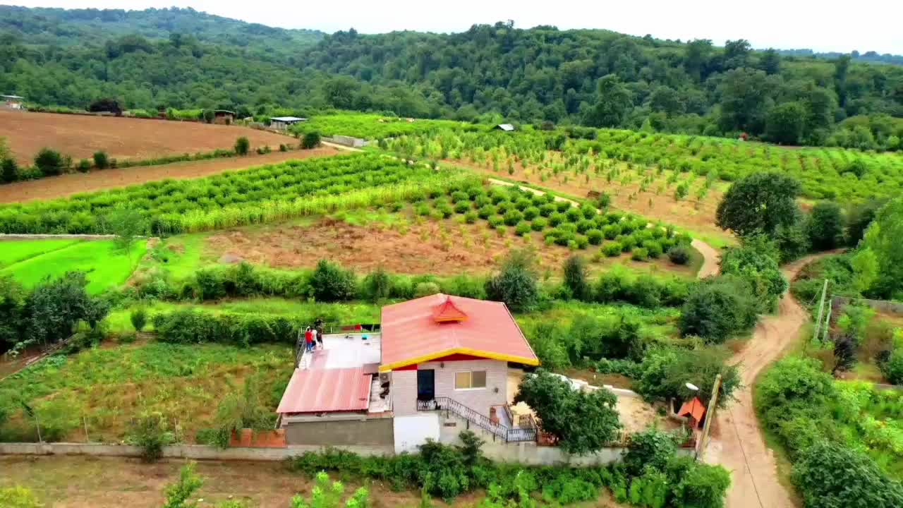 اجاره ویلای جنگلی نوساخت|اجارهٔ کوتاهمدت ویلا و باغ|ساری, |دیوار