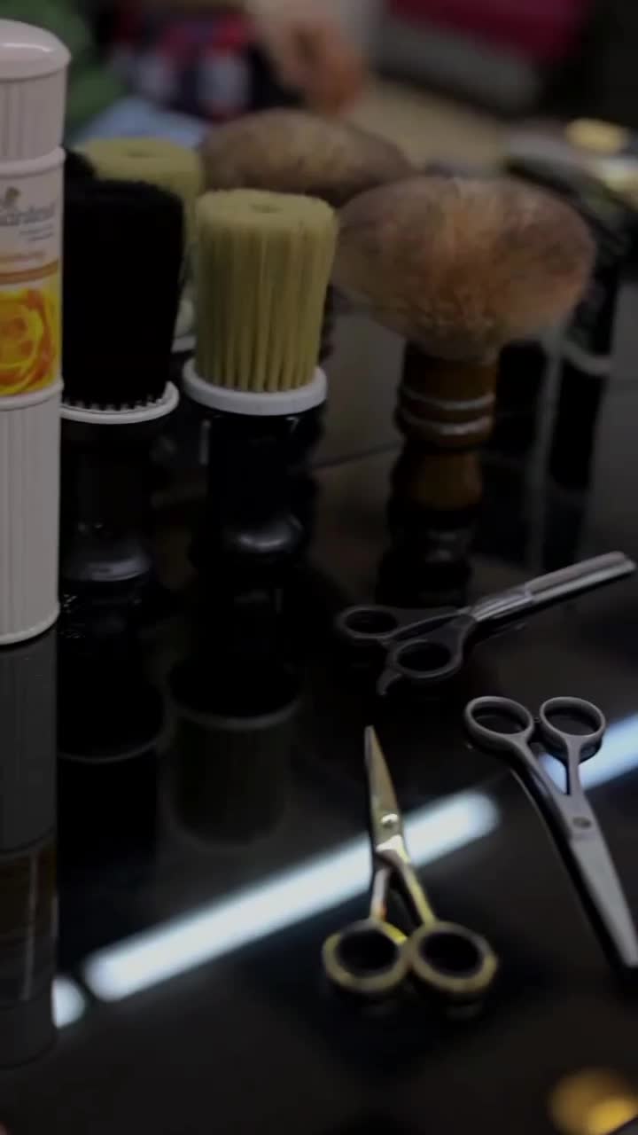 ماشین اصلاح ریش تراش آرایشگاهی سالنی vgr وی جی آر|آرایشی، بهداشتی، درمانی|تهران, منیریه|دیوار