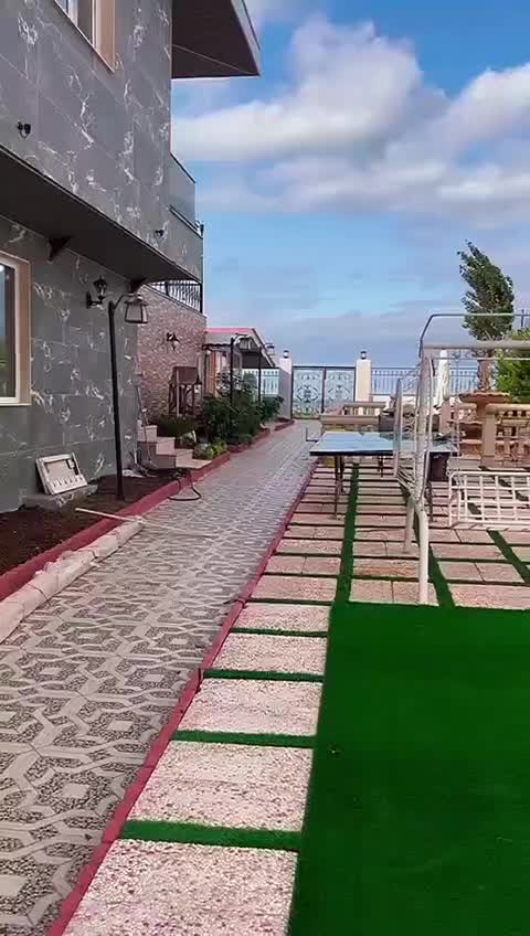 ویلا استخردار پلاک اول دریا (تراس به ساحل)|اجارهٔ کوتاهمدت ویلا و باغ|رشت, هلال احمر|دیوار