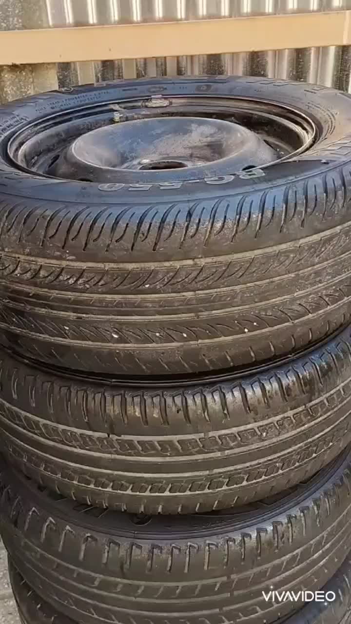 ۷ حلقه رینگ و لاستیک ۱۴ / ۲۰۵ ۴ عدد قالپاق اسپرت|قطعات یدکی و لوازم جانبی|تایباد, |دیوار