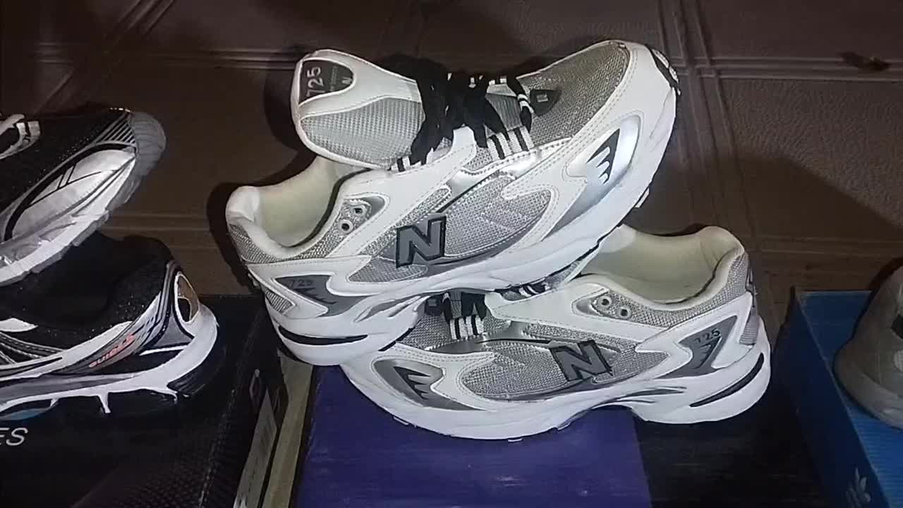 تعدادی کتونی نو|کیف، کفش، کمربند|مرودشت, ثبت احوال|دیوار