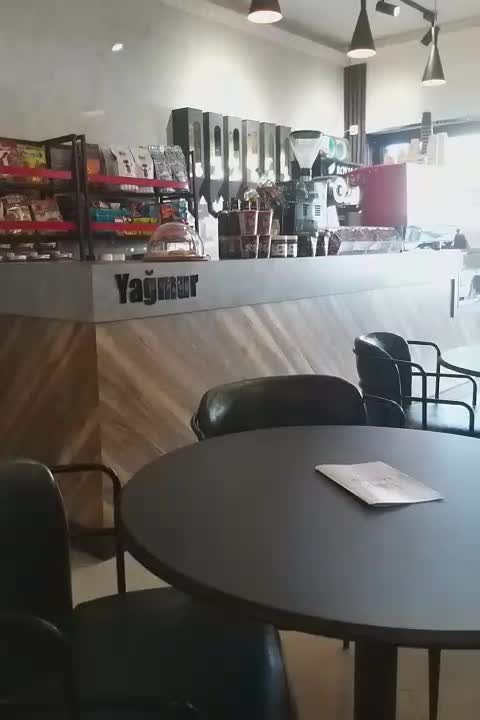 باریستا و کمک باریستا و سالن کار خانم|استخدام خدمات فروشگاه و رستوران|عباس‌آباد, |دیوار