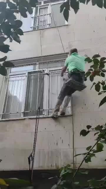 کاردراتفاع بدون داربست کاردر ارتفاع عایق نانو پیچ|خدمات پیشه و مهارت|کرمانشاه, |دیوار