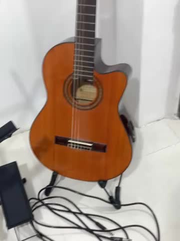 گیتار|گیتار، بیس، امپلیفایر|بابل, |دیوار