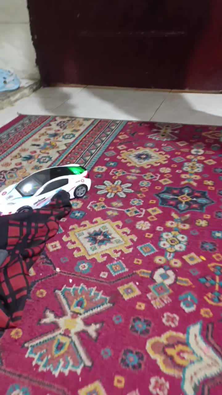 ماشین رباتی|اسباب‌‌بازی|چرام, |دیوار