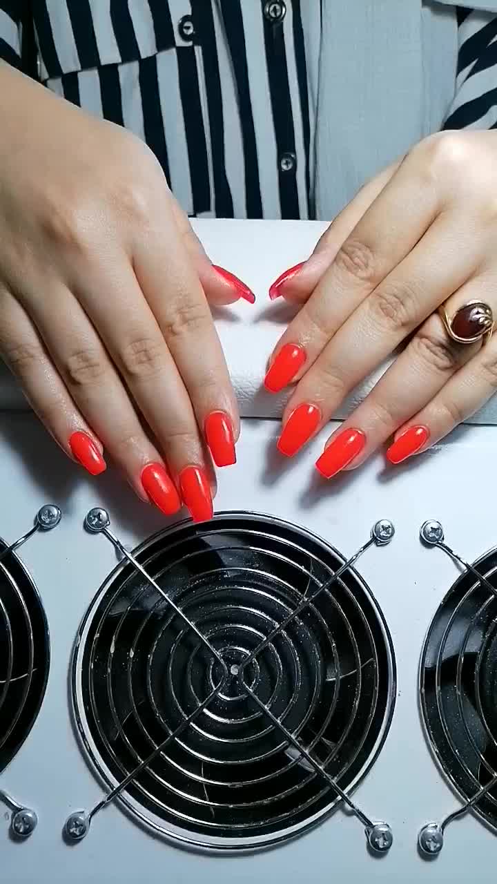 تخفیف ویژه کاشت ناخن نوبهار|خدمات آرایشگری و زیبایی|کرمانشاه, |دیوار