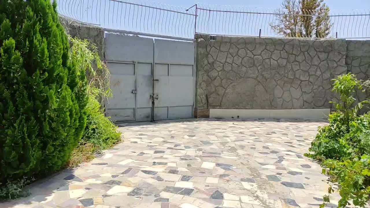 باغ ویلا استخردار نزدیک پل خواجو اصفهان|اجارهٔ کوتاه‌مدت ویلا و باغ|اصفهان, ردان|دیوار