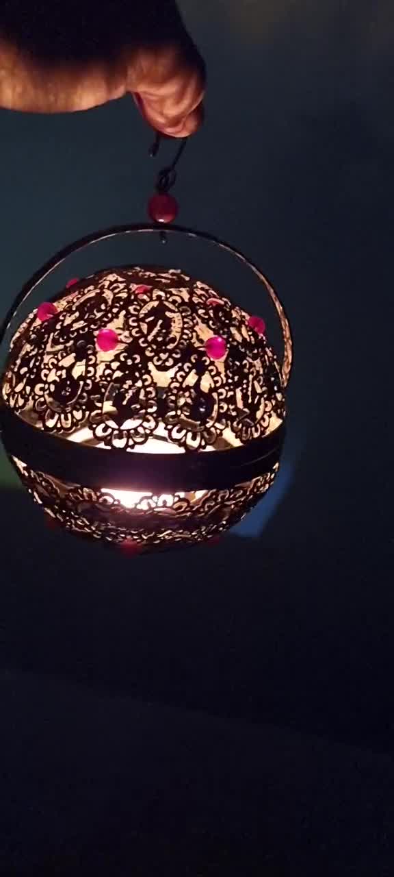 پیسوز جا شمعی فانوس عتیقه و خلخال پالنگ نقره|کلکسیون اشیاء عتیقه|یزد, |دیوار