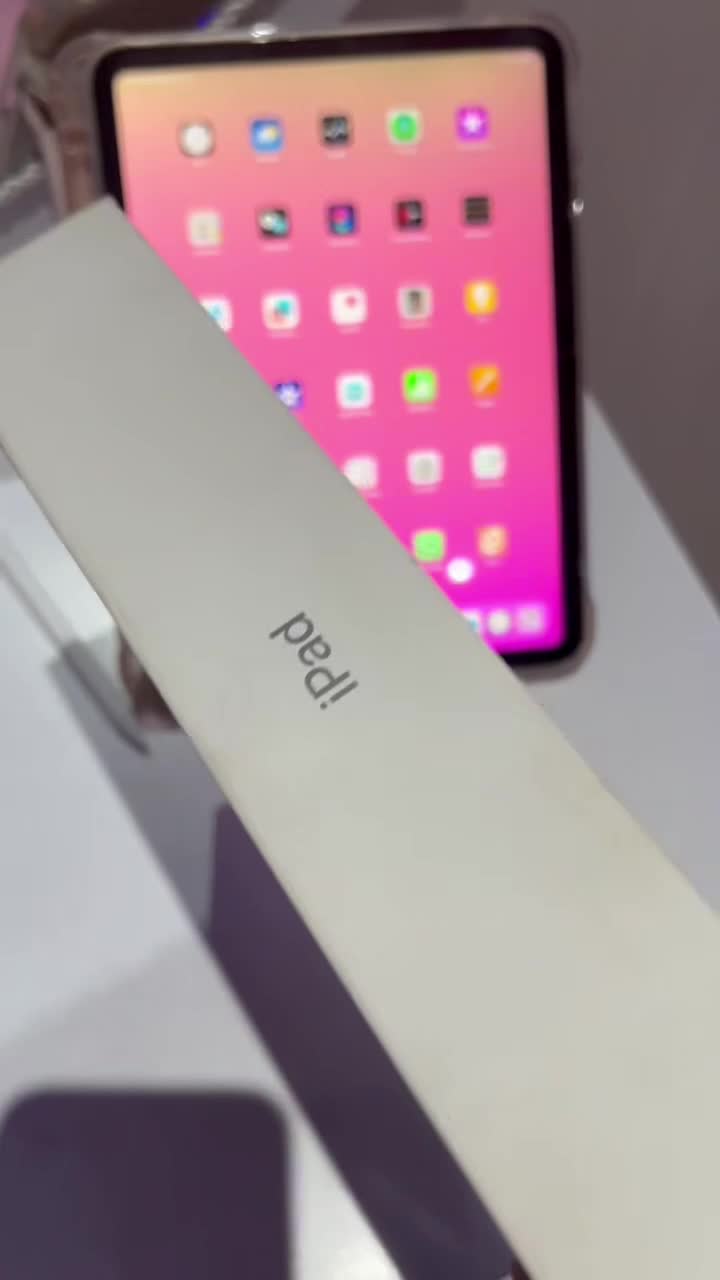 آیپد وای‌فای ۲۵۶ گیگ زیر قیمت بازار گارانتی ۱۸ ماه|تبلت|ماکو, |دیوار