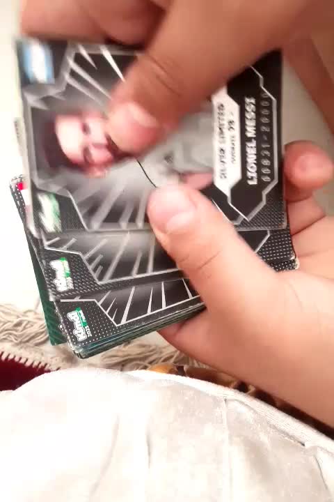 ک.یمدی کمیا.ب|اسباببازی بچه|کاشان, باغ ماجد|دیوار