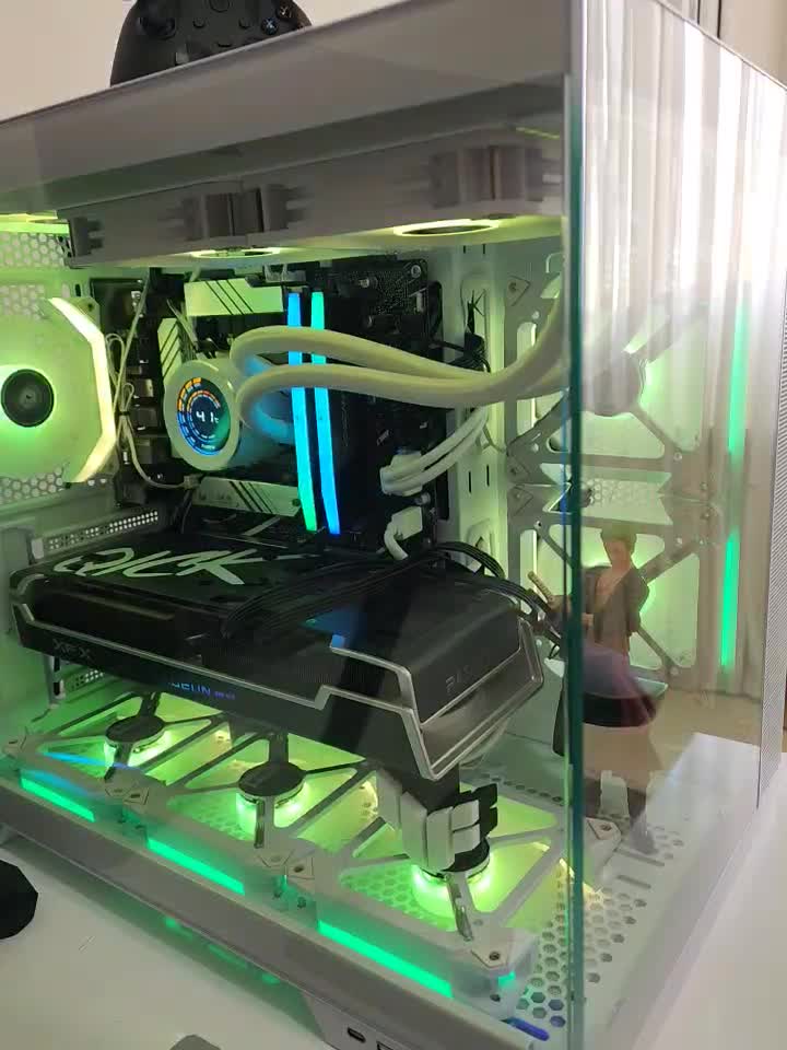 کامپیوتر کامل با مانیتور و میزو صندلی و متعلقات|رایانه رومیزی|سنندج, |دیوار