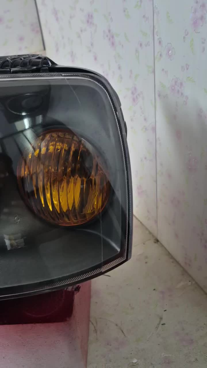 شفاف سازی و رفع ماتی انواع چراغ خودرو سبک و سنگین|قطعات یدکی و لوازم جانبی|زاهدان, |دیوار