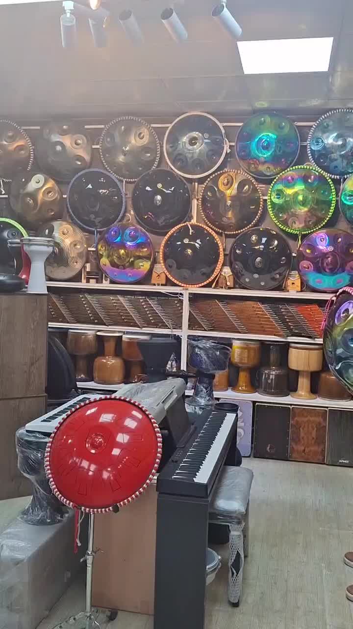 هنگدرام آرشا|درام و پرکاشن|رباط‌کریم, رباط‌کریم|دیوار