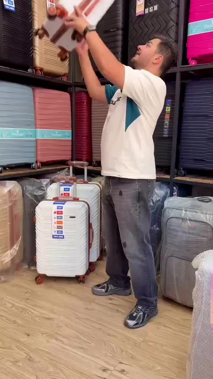 چمدان تراولی ۴چرخ سایلنتی با کاور شفاف برندHossoni|کیف، کفش، کمربند|تهران, شوش|دیوار