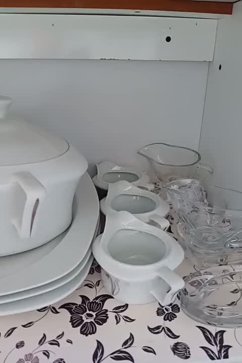 سرویس ۱۸ نفره چینی  (اسپیدار)|ظروف سرو و پذیرایی|پردیس, فاز ۲|دیوار