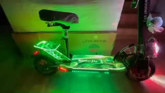 اسکوتر برقی مناسب ۵تا۹۰ ساله|دوچرخه، اسکیت، اسکوتر|میانه, |دیوار