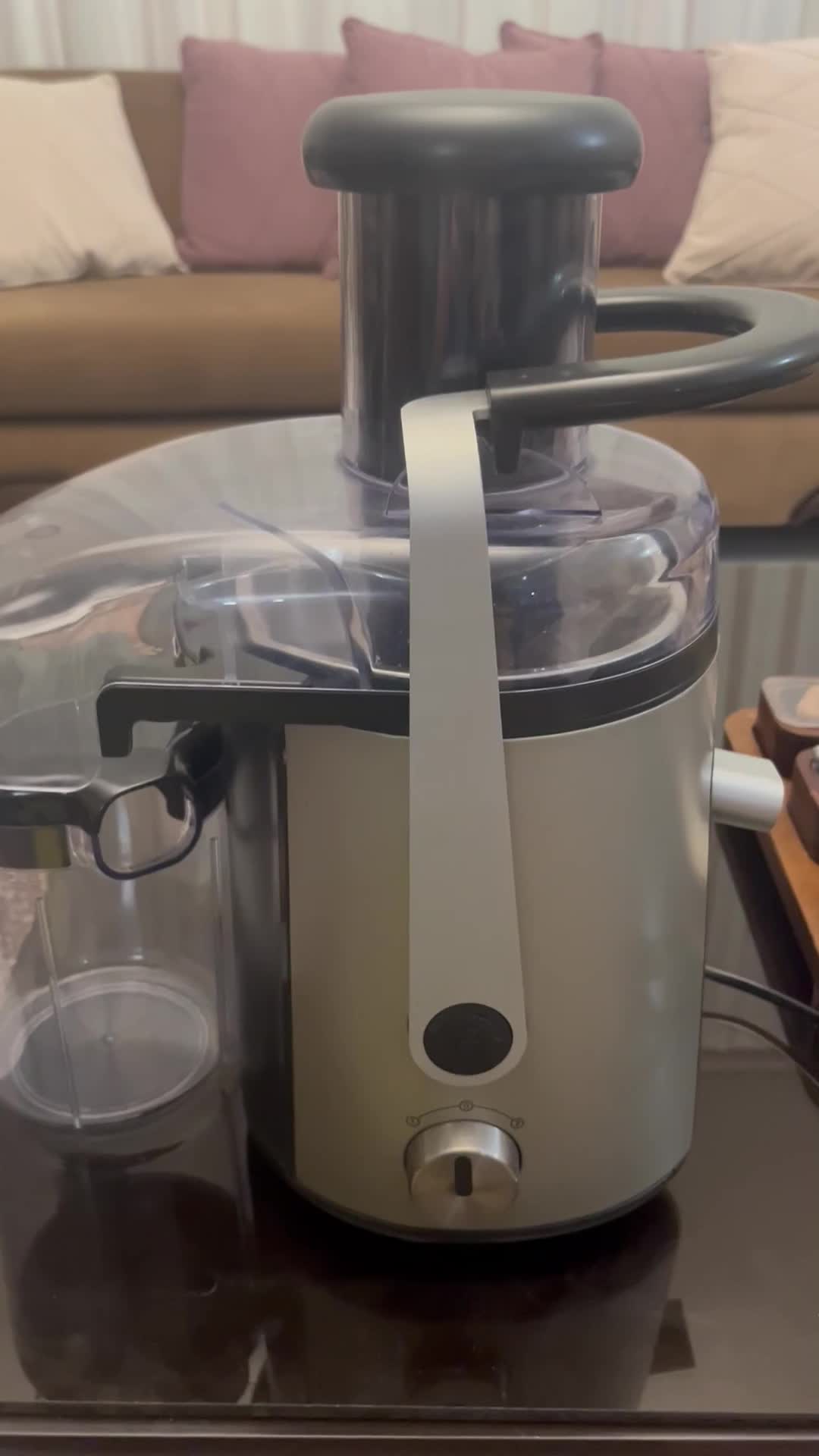 آبمیوه گیری مولینیکس اصل ۷۰۰ وات مانند نو سیلور|آبمیوه‌گیر و آب‌مرکبات‌گیر|کرج, شهرک مترو|دیوار