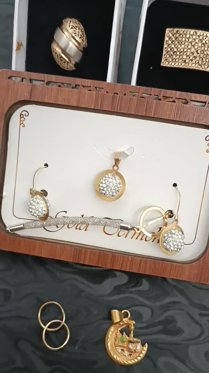 مقداری طلا نو فروش فوری|جواهرات|مرودشت, پشت سایپا|دیوار