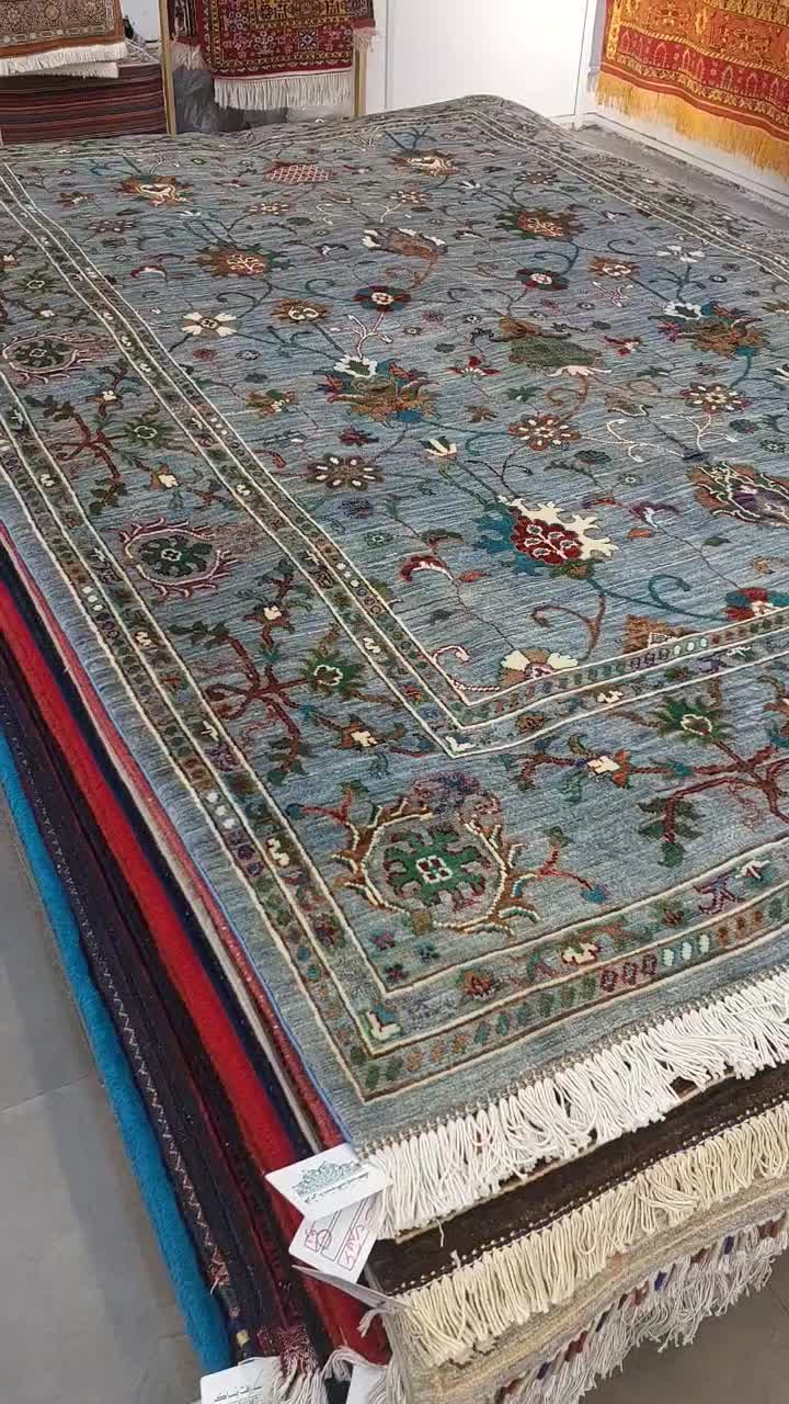 فرش دستباف بساک نقشه مدرن رنگ طوسی سبز|فرش|مشکین‌دشت, |دیوار