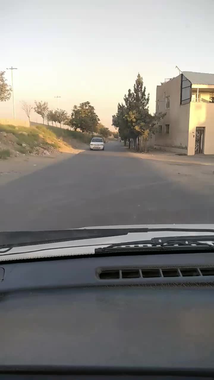 زمین مناسب مغازه یا کیوسک نبش خیابان تجاری|فروش زمین و ملک کلنگی|کرج, گلدشت|دیوار