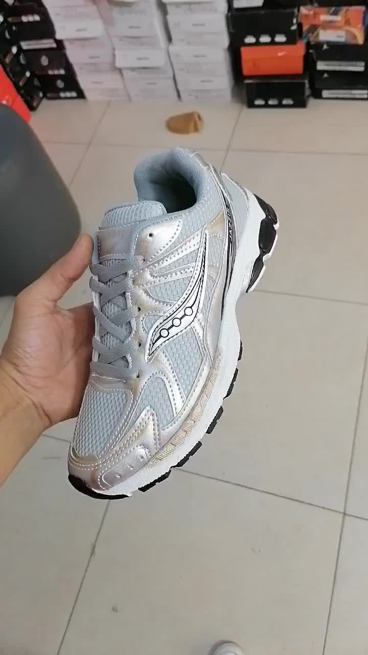 حراجی (کفش رُز)|کفش و لباس بچه|ارومیه, |دیوار