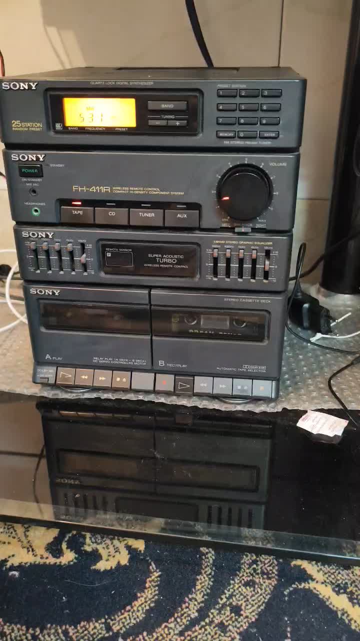 رادیو ظبط سونی اصل بشرط ژاپن کاملا سالم.|سیستم صوتی خانگی|رامهرمز, |دیوار