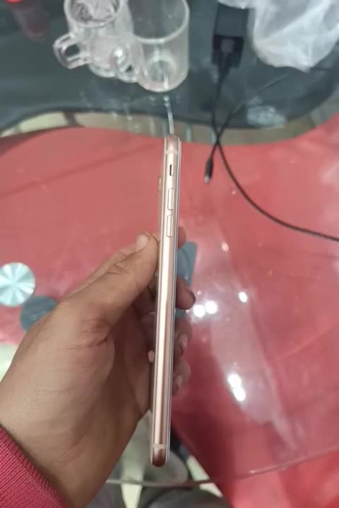 آیفون 8 پلاس به دونه نقط و باز شدگی|موبایل|همدان, |دیوار