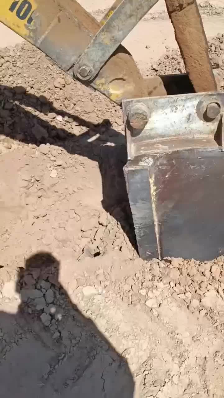 بیل بکهو سنوپارس 100مدل 81|خودرو سنگین|سرایان, |دیوار