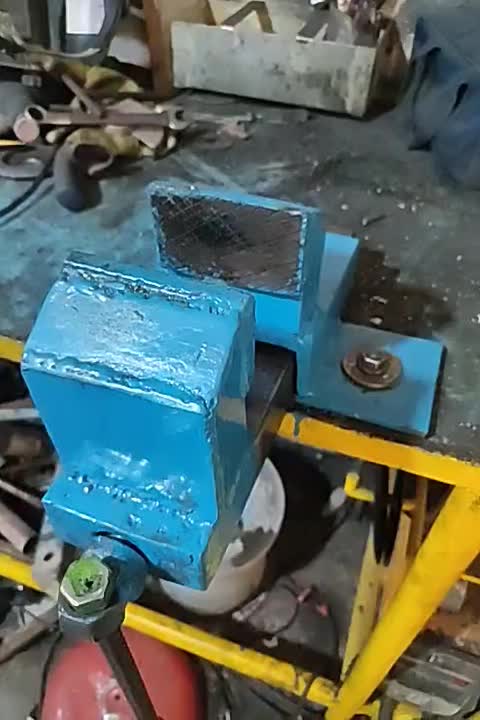 ساخت انواع گیره های صنعتی و تعمیر|خدمات پیشه و مهارت|بیلوار, |دیوار