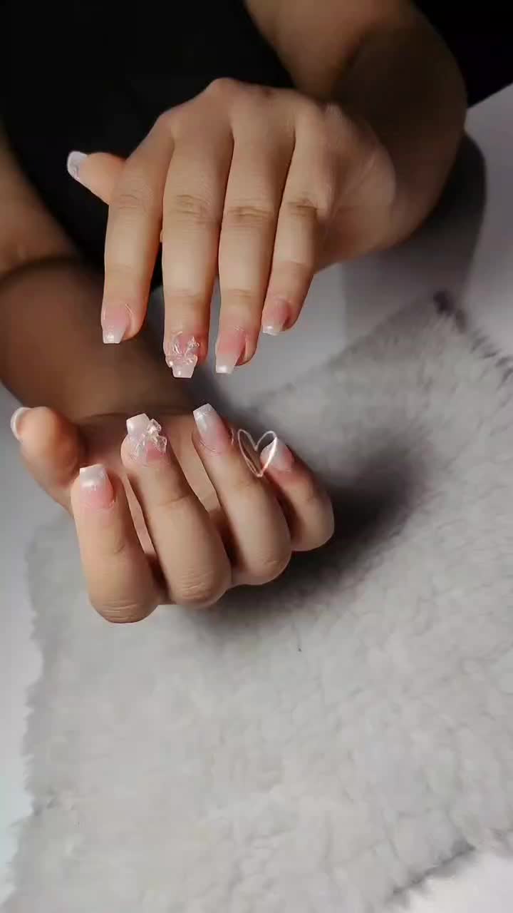 خدمات کاشت ناخن و کاشت مژه|خدمات آرایشگری و زیبایی|اصفهان, سرتاوه|دیوار
