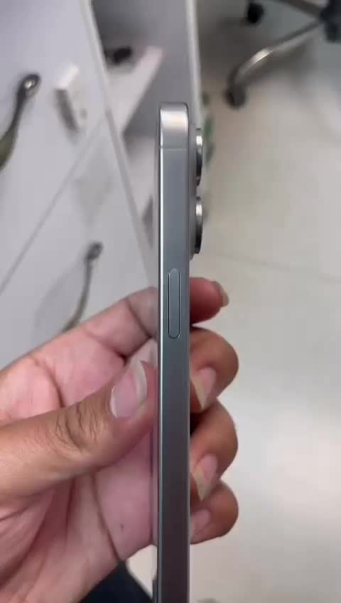 اپل iPhone 15 Pro Max با حافظهٔ ۲۵۶ گیگابایت|موبایل|اقلید, |دیوار