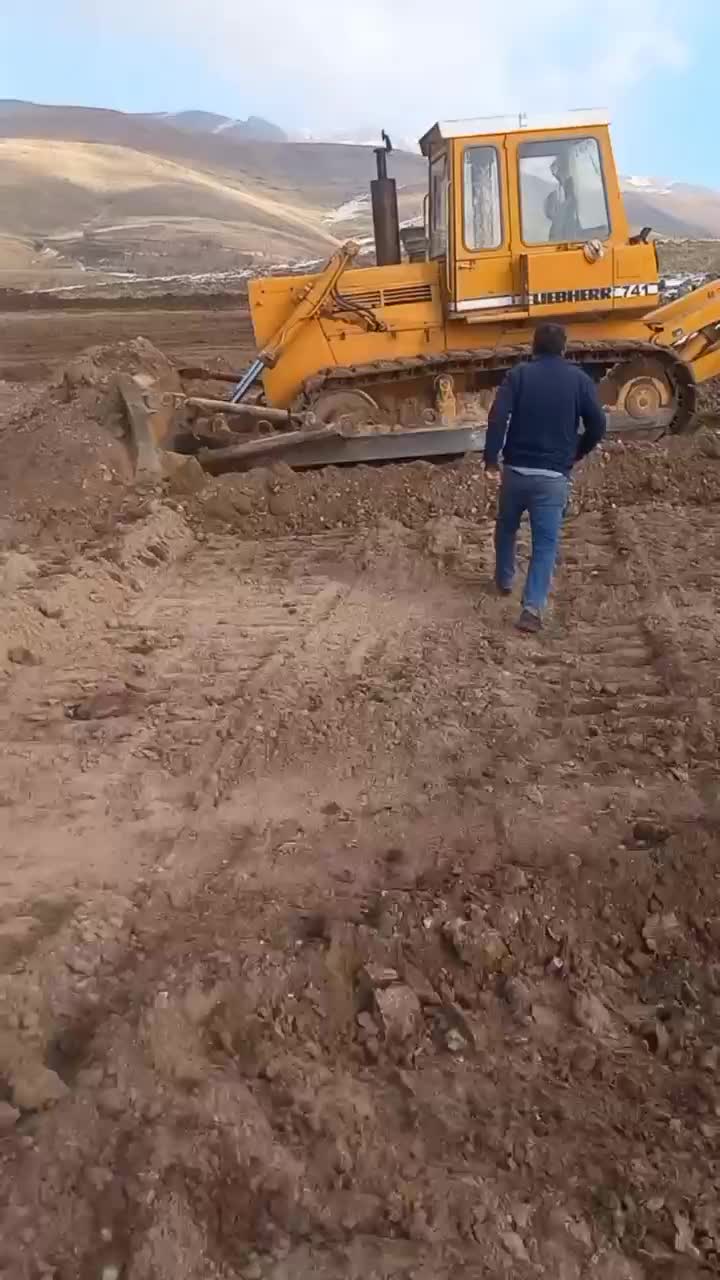 بلدوزر هپکو در حد|خودرو سنگین|صباشهر, |دیوار