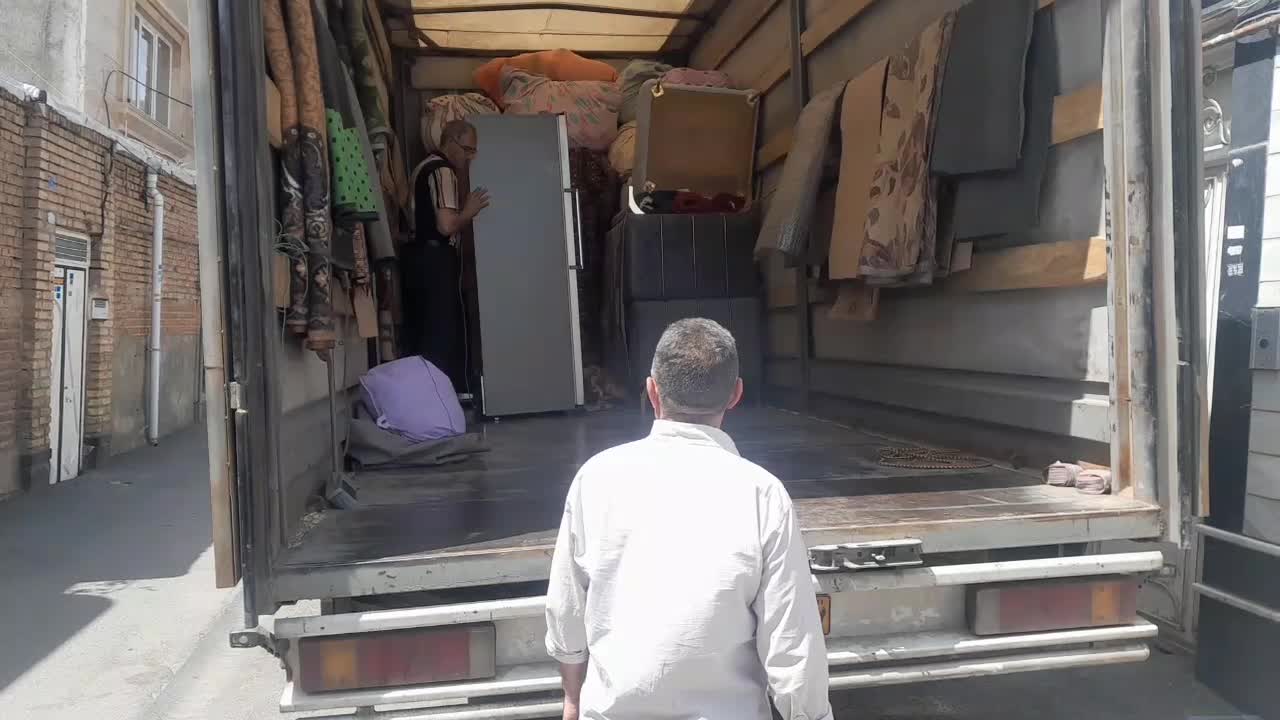 خدمات باربری،اسباب کشی منزل(کارگر وماشین) تضمینی|خدمات حمل و نقل|خوی, |دیوار