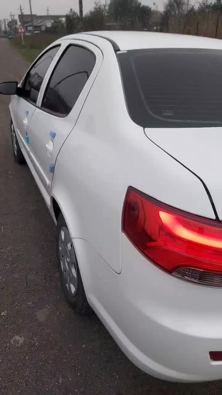 رانا پلاس ۱۴۰۲ سفید|خودرو سواری و وانت|رشت, شکار اسطلخ|دیوار