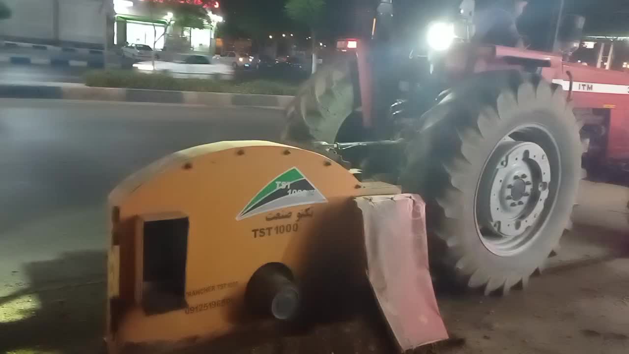 ترنچر پشت تراکتوری (نقد و اقساط) باگارانتی|ماشینآلات صنعتی|پاکدشت, پاکدشت (مامازند)|دیوار