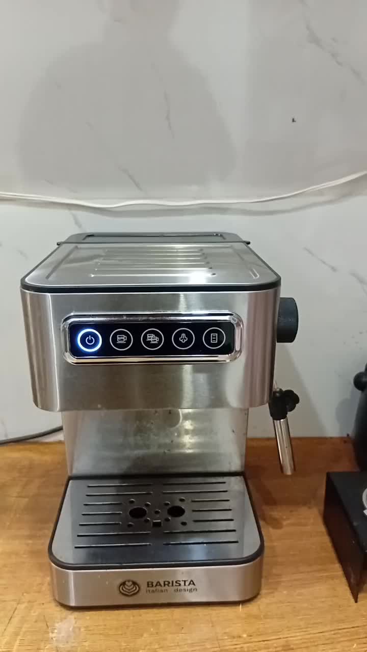 دستگاه اسپرسو در حد نو|سماور، چای‌ساز، قهوه‌ساز|کرج, برغان|دیوار