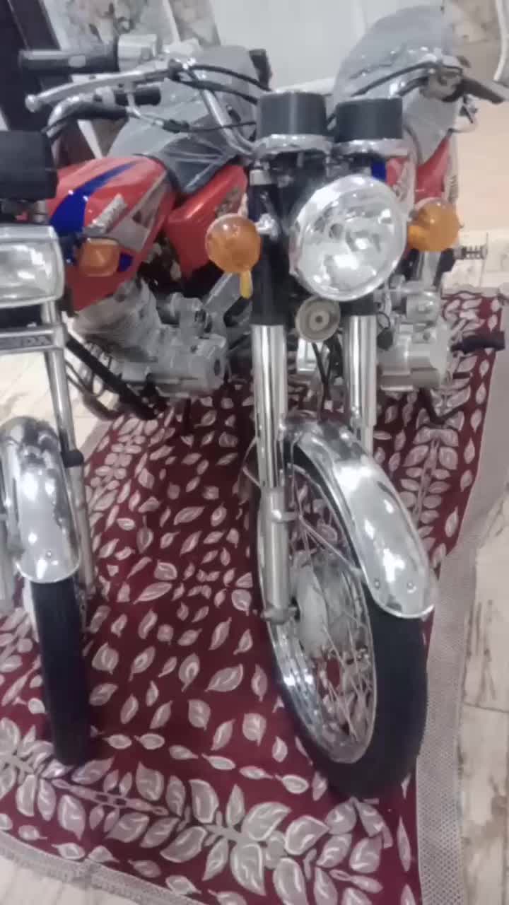 موتور پارکینگی با برگه معتبر ومهر پارکینگ|موتورسیکلت|چمران, |دیوار