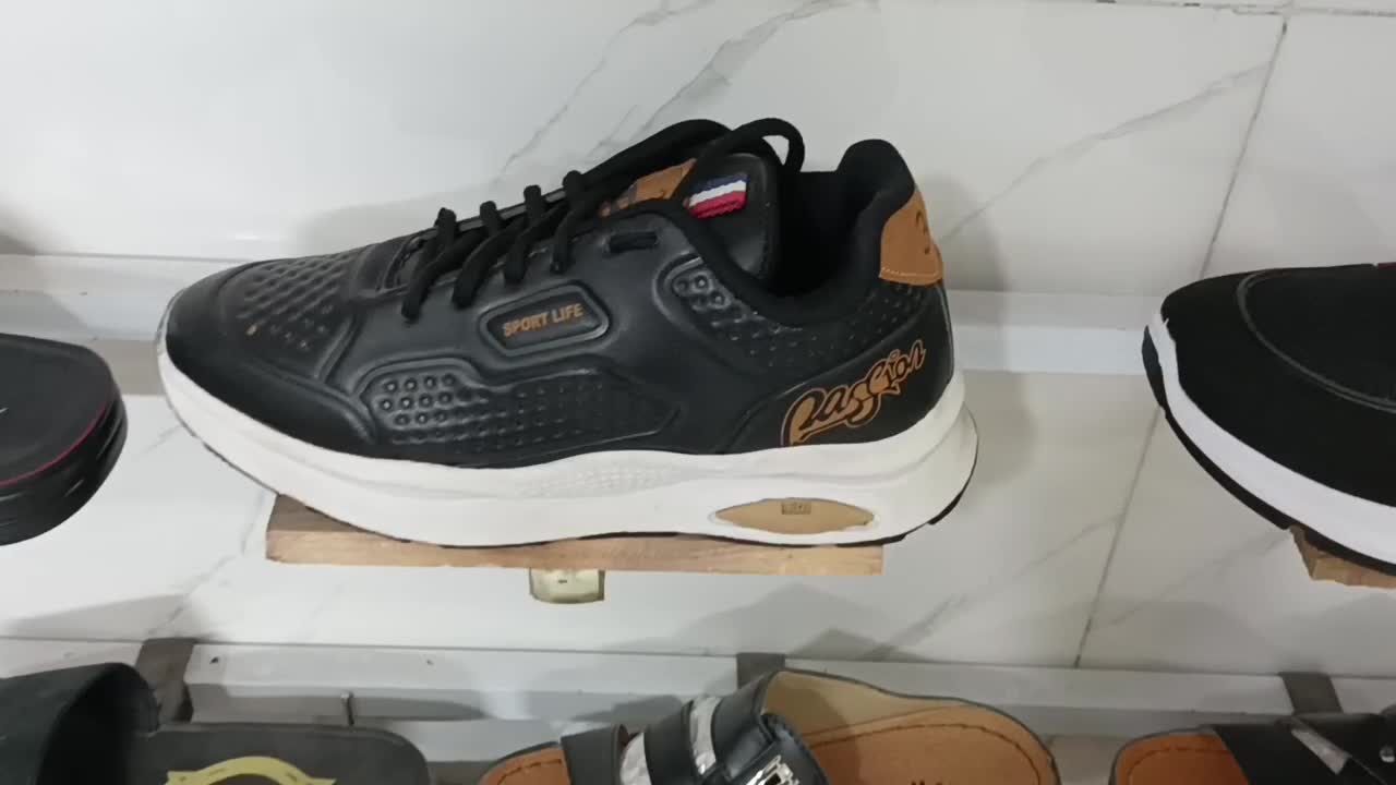 کفش کمپینگ و پیاده‌روی|کوهنوردی و کمپینگ|سبزوار, شهرک ابوذر|دیوار