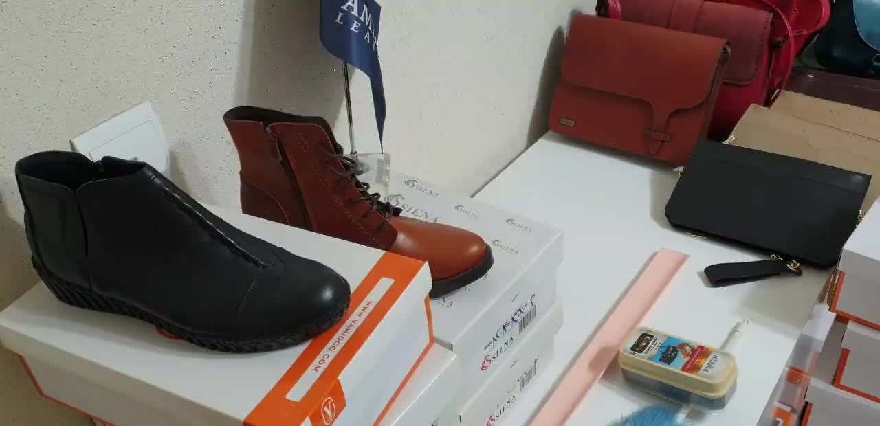 فروش یکجای کیف و کفش چرم طبیعی بدلیل تغییر شغل|کیف، کفش، کمربند|ارومیه, |دیوار