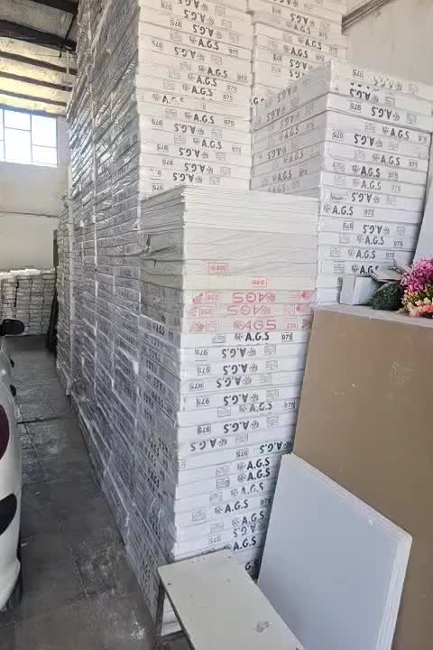 بزرگترین مرکز پخش کاغذدیواری،سقف کاذب،قرنیز،چمن|خدمات پیشه و مهارت|کاشان, دانش|دیوار