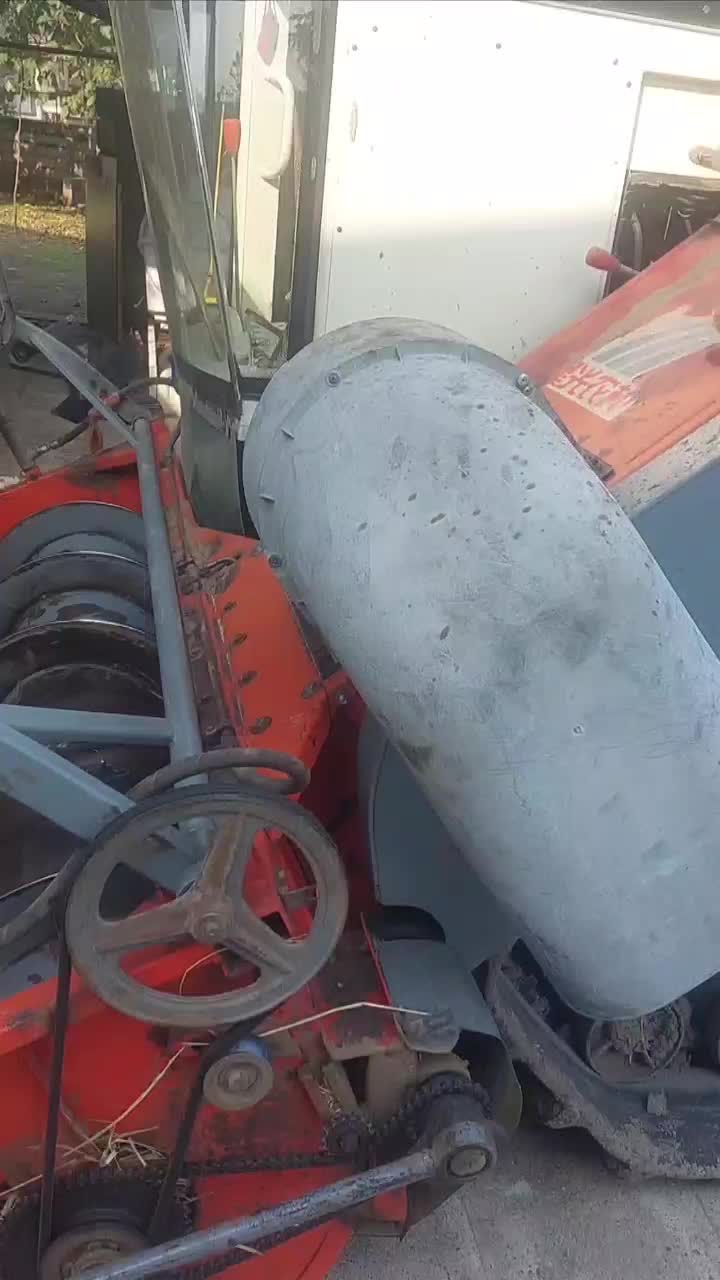 یک دستگاه کومباین سیناپلاس درحد،مصرفیهاصفر|ماشین‌آلات صنعتی|پره‌سر, |دیوار