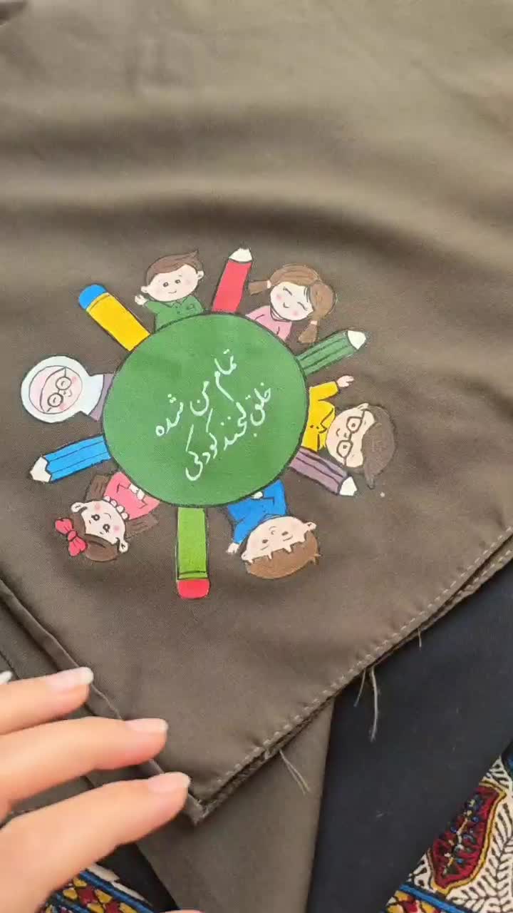 نقاشی روی مقنعه|لباس|قم, آزادگان|دیوار