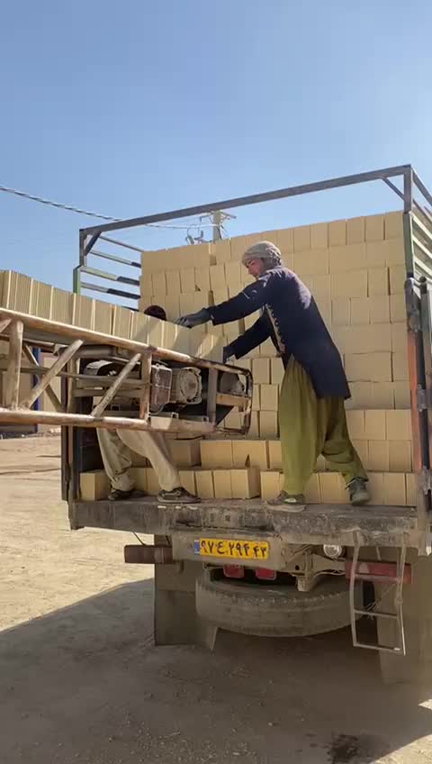 *( آجر و بلوک سفالین )لفتون 5/5 و نسوز ده و پانزده|مصالح و تجهیزات ساختمان|برخوار, |دیوار