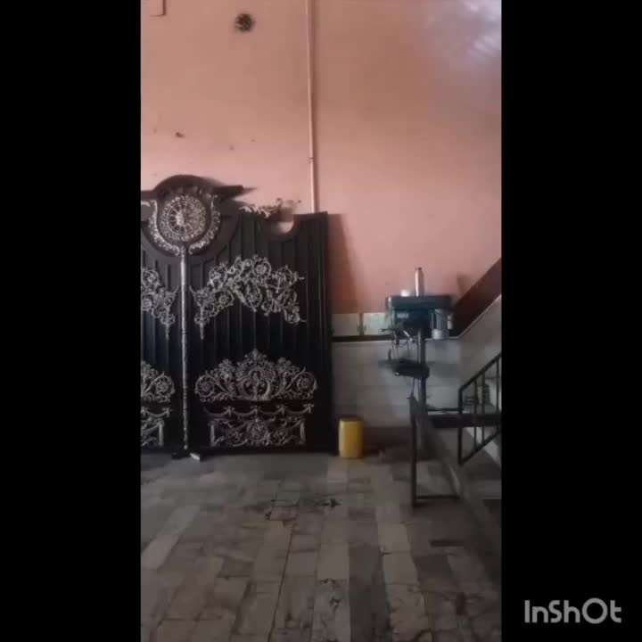 درب آهنی مدرن باغ ویلا حیاط|مصالح و تجهیزات ساختمان|قم, خداکرم|دیوار