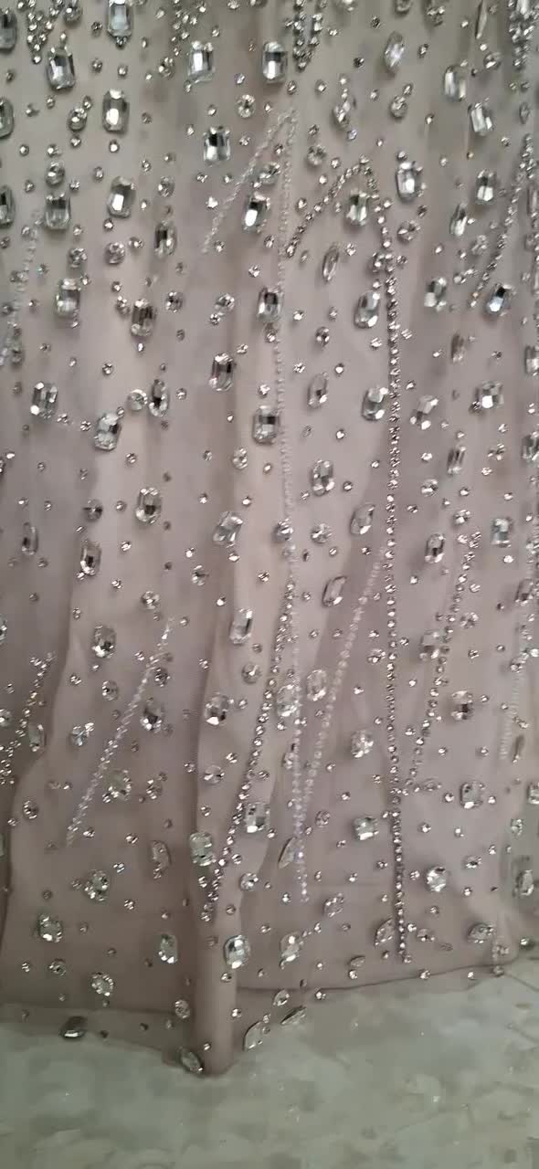 لباس مجلسی پنل|لباس|خوی, |دیوار
