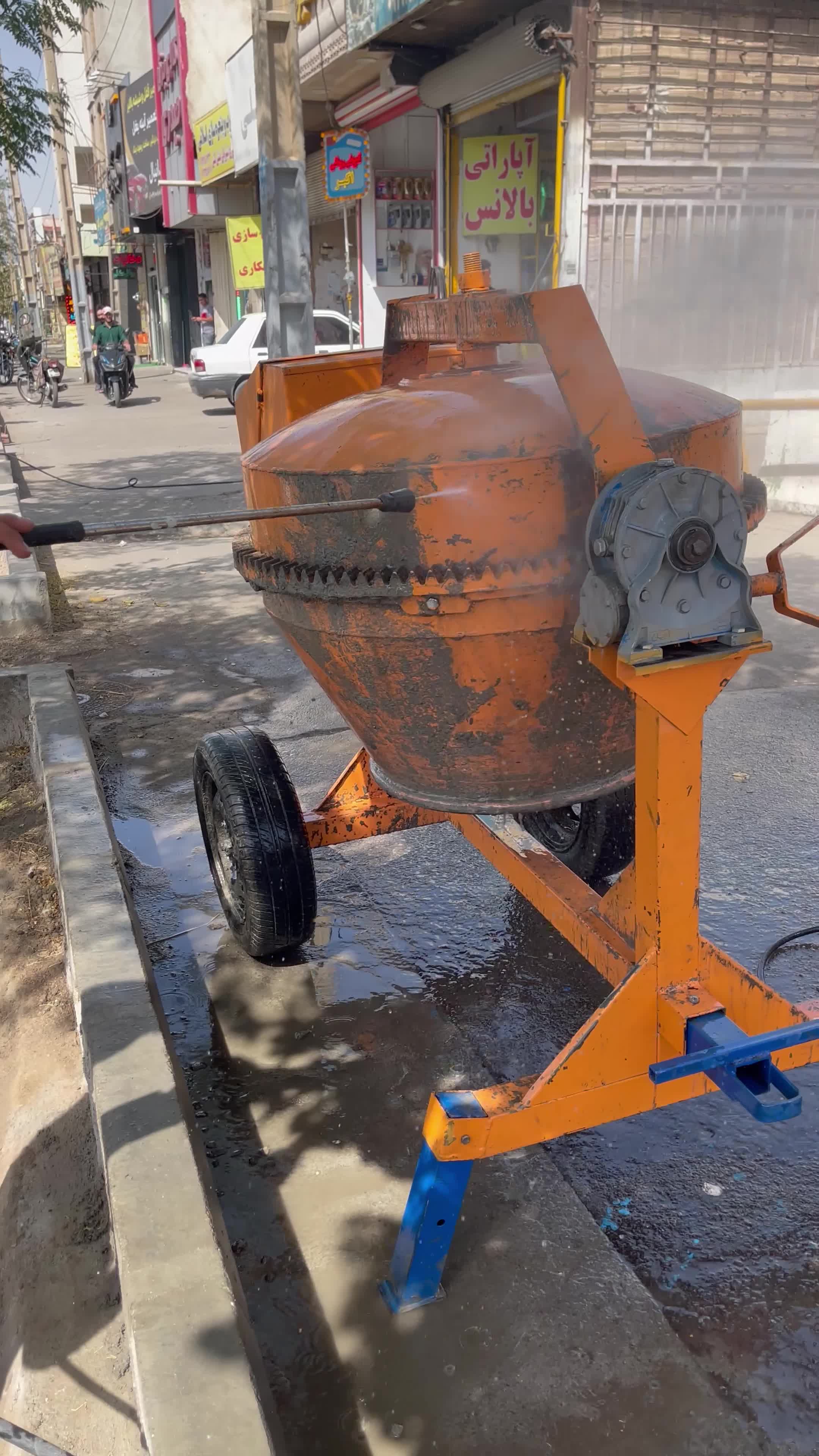 کرایه نردبان موتوربرق هواگاز میکسربالابرتخته بنایی|ابزارآلات|قم, میرزائیه|دیوار