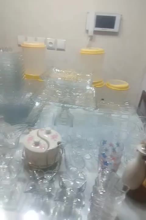 خرده ریز های آشپزخانه|ظروف سرو و پذیرایی|شاهینشهر, گرگاب|دیوار