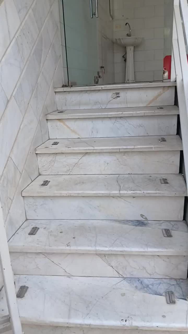 اجاره بک باب مغازه|اجارهٔ مغازه و غرفه|کاشان, زیارتی|دیوار