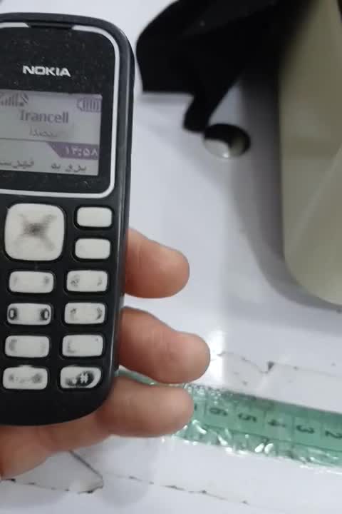 کوشی ۱۲۸۰ اصلی ویک عدد کوشی سامسونک تاشو|موبایل|تهران, فلسطین (میدان انقلاب)|دیوار