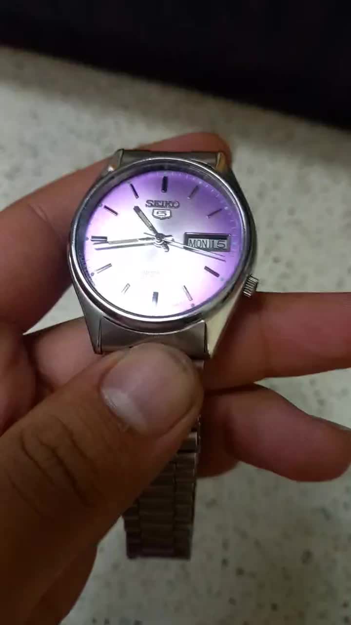 جواهر وینتیج Seiko 5 automatic اصل صفحه بنفش خاص|ساعت|تهران, هروی|دیوار